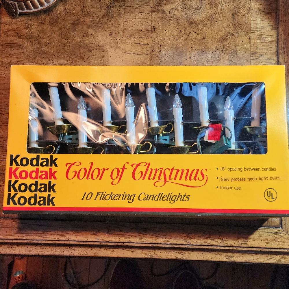 Flickering Candlelights Color of Christmas Vintage Candle Bulb String Kodak